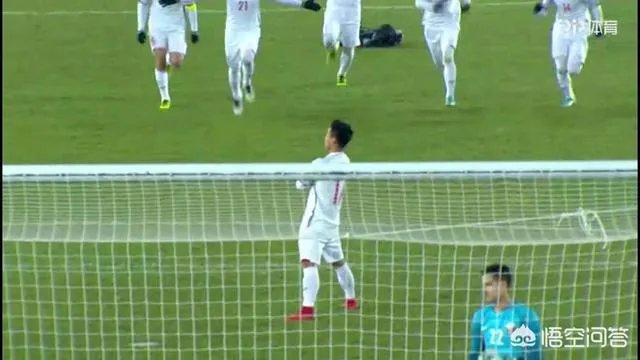 U23亚洲杯越南队为什么能够淘汰卡塔尔进入决赛，裁判不帮忙了吗？
