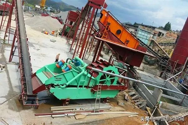 叶轮洗砂机是破碎生产线常用的设备，日常如何保养维护呢？