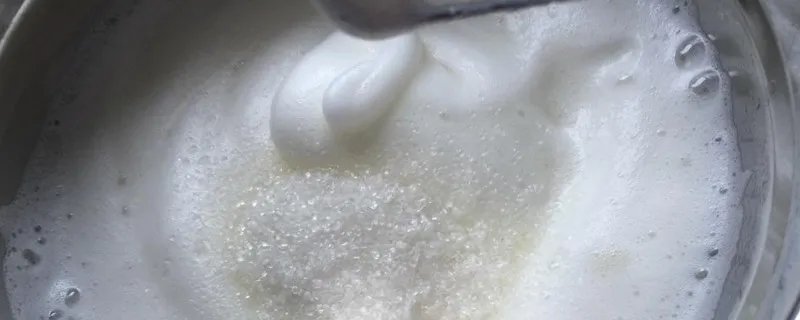 蛋清打不发怎么补救