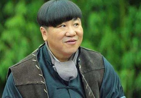 于月仙的去世不像表面上这么简单,“刘大脑袋”透露车祸细节,真相是什么?