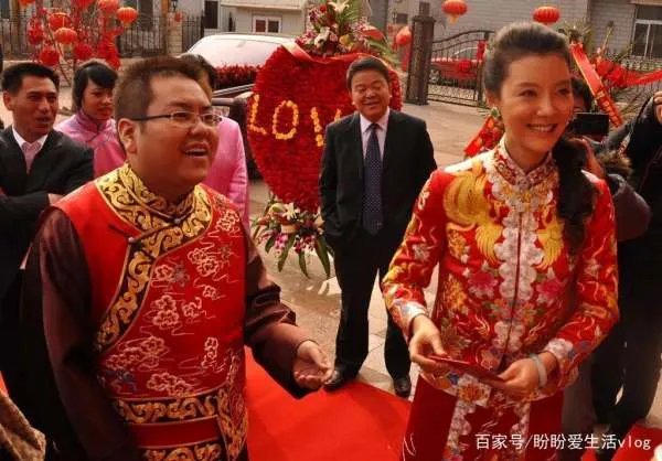 李兆会与程媛媛结婚照