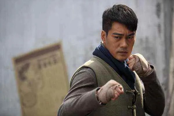 李小龙逝世46周年，为什么他会被誉为“中国功夫之神”？