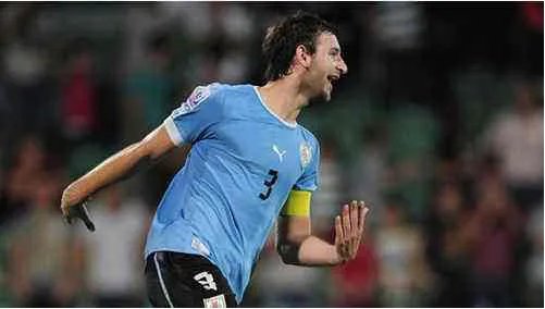 乌拉圭国家足球队有哪些不错的90后球员？