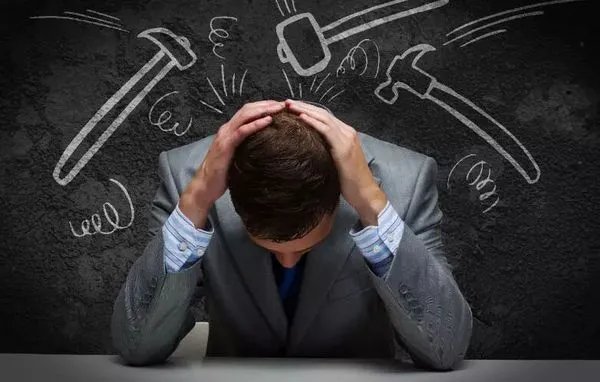 找不到工作踹母亲犯法没?