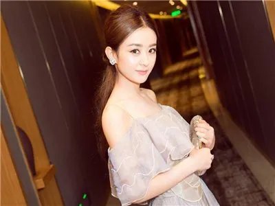 赵丽颖何炅节目中语言动作亲密，赵丽颖是否喜欢何炅老师？