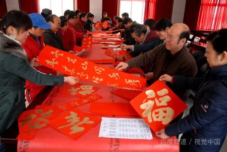 今年什么时候贴对联最好