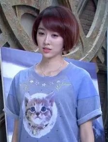 女演员姜妍怎么看起来比以前越来越年轻漂亮了?