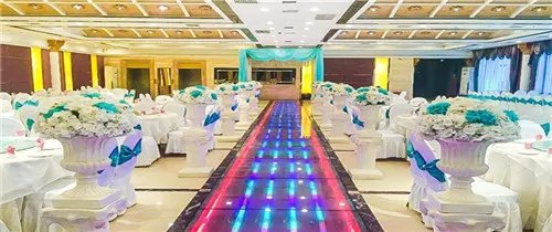 哈尔滨结婚酒店哪家好  哈尔滨结婚酒店多少钱一桌