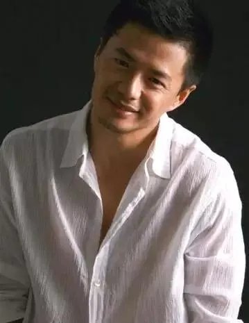 段奕宏是谁,怎么出名的?