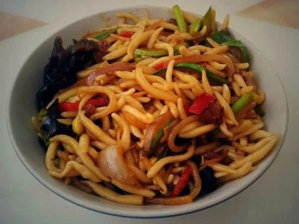 从兰州到敦煌自驾，沿途有哪些必去的景点