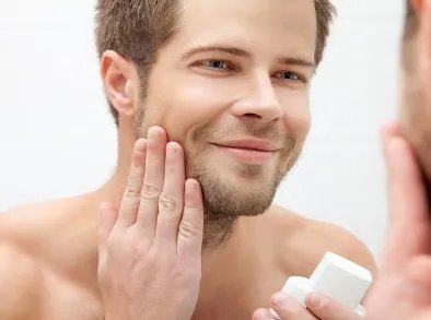 男生怎样使皮肤变白