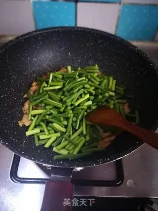 蒜薹炒肉