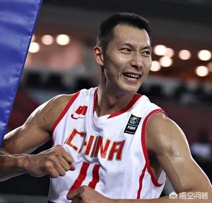 丁彦雨航击败易建联获得常规赛MVP，易建联为啥第一时间送上祝福？