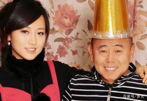 潘长江女儿30岁嫁豪门,人称“潘十亿”的潘阳如今过得怎么样?