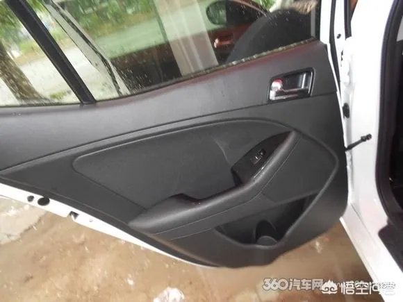 起亚K5原车音响效果怎样?可以改装吗?