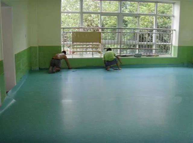 地板胶多少钱一平方 地板胶对人体有害吗