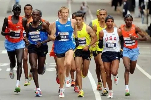 马拉松怎么锻炼？饮食注意什么？