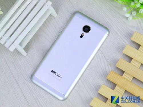 都是促销价 最高1799元实用智能机推荐