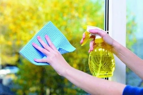 玻璃用什么擦干净