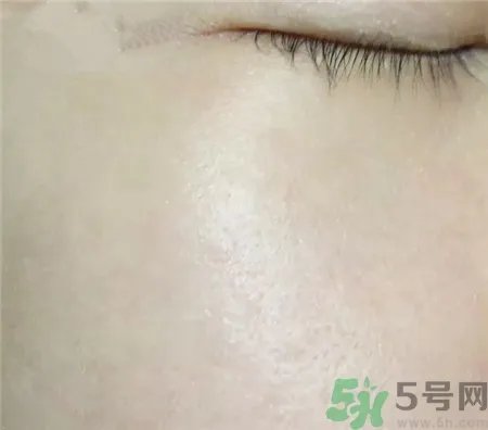 圣罗兰ysl羽毛粉底液怎么样?ysl羽毛粉底液评测