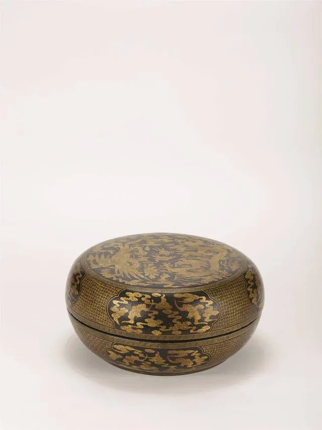 你还知道中国的其他传统艺术吗？请围绕什么真什么啊？写一段话，注意运用恰当的修辞手法，50字。