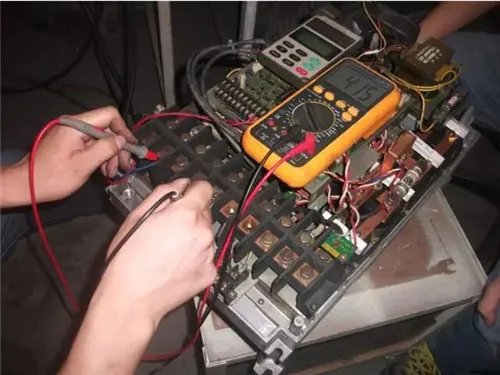 万用表如何使用