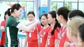 昔日上海女排“五连冠”成员，中国女排主力二传诸韵颖近况如何？
