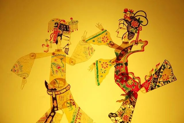 你还知道中国的其他传统艺术吗？请围绕什么真什么啊？写一段话，注意运用恰当的修辞手法，50字。