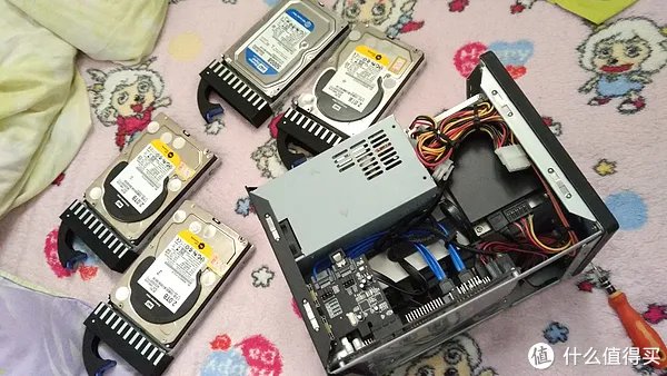 万由 U-NAS 硬件改造，不一样的高级玩法