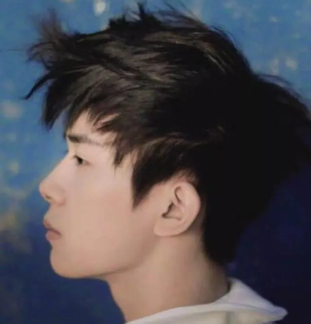 易烊千玺脏辫造型抢眼，脏辫应该怎么编？