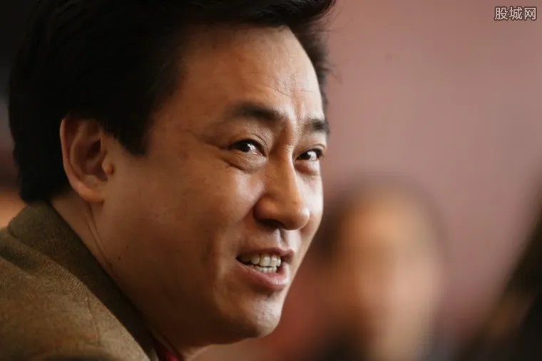 许家印背后的靠山是谁 恒大幕后老板温加宏是真的吗