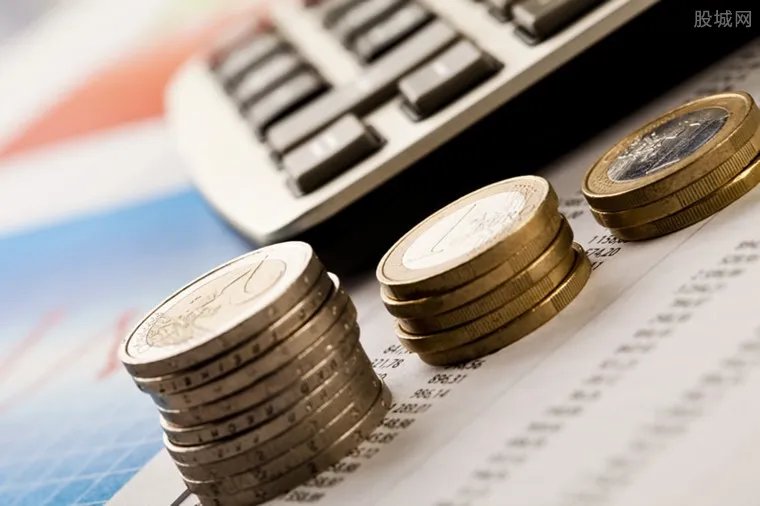 伊朗宣布1万旧币换1新币 以“土曼”重新计算汇率