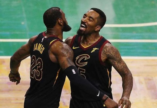 jr史密斯加盟给湖人会承担起带刀侍卫的责任吗？