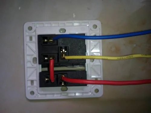 一开一闭按钮开关接法是什么