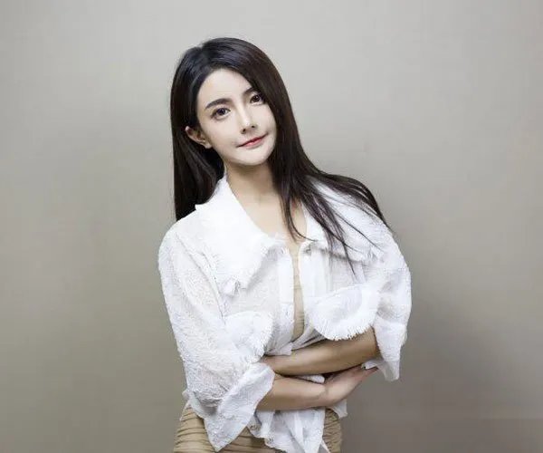 虎牙血色古阿扎31秒视频截图 换个人试试能不能受得了