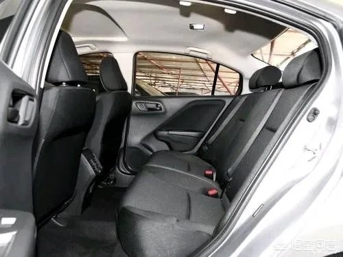 本田锋范多少钱2017款价格1.5L舒适版报价 - 芝士回答