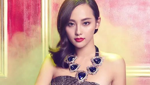 张嘉倪回应拒合影什么情况：始末详情及回应内容