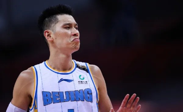 山西16分逆转广州拿下2连胜，林书豪坐穿板凳，他现在的实力究竟怎么样？