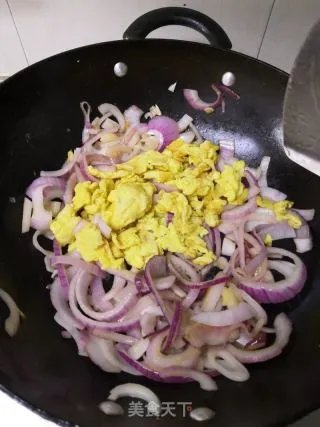 洋葱炒鸡蛋