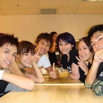 张敬轩关智斌分手真相被扒 俩人同性恋谁是攻谁是受？