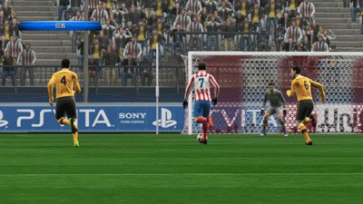 《实况足球2013》怎么控向射门 神技控向射门详细教学