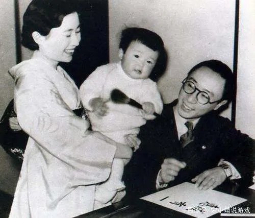 卢小嘉曾暴打黄金荣,之后卢家倒台,他的下场如何呢?