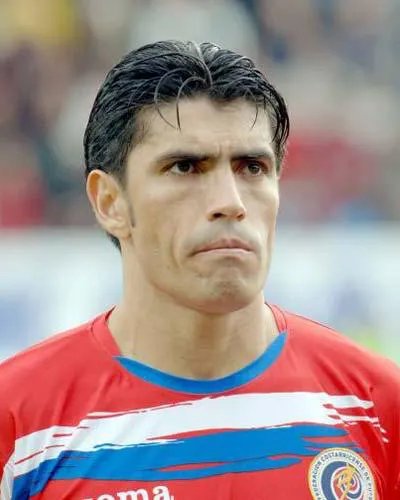 乌拉圭国家足球队有哪些不错的90后球员？