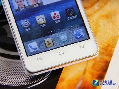 四核+2GB内存白色华为荣耀四核爱享版图赏