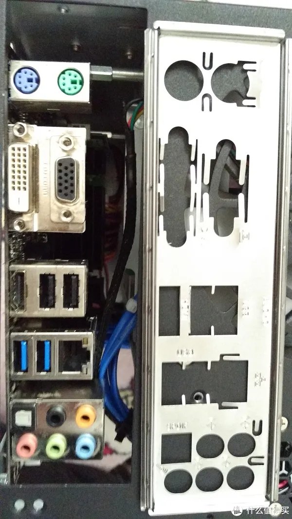 万由 U-NAS 硬件改造，不一样的高级玩法