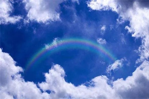 天上突然出现两个太阳，究竟发生了什么？