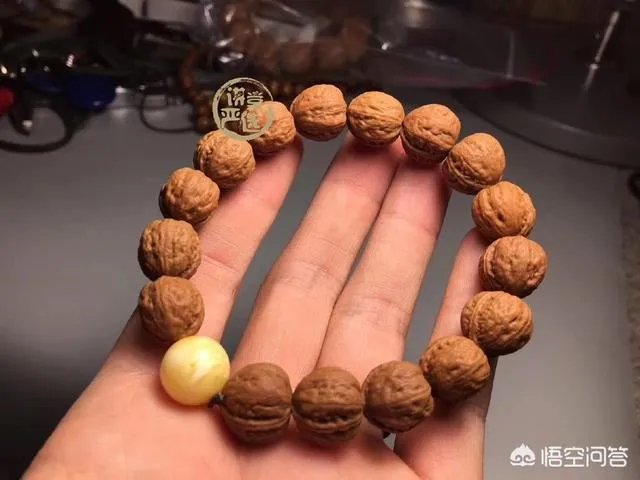 想盘玩核桃，是选小核桃好，还选麻核桃好？有什么区别？