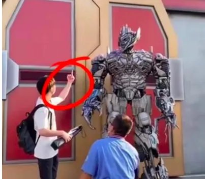 环球影城威震天发飙是怎么回事？