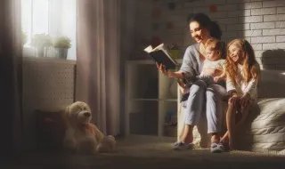 俯冲的意思是什么 俯冲的具体意思是什么