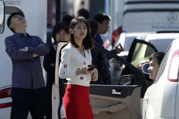 端午高速公路不免费，为何说”不免费“才是正确的？